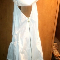 Dereon_20white_medium
