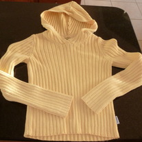 ABERCROMBIE YELLOW HOODED SWEATER SIZE SMALL
