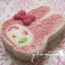 RARE Sanrio My Melody Cakeroll Squishy