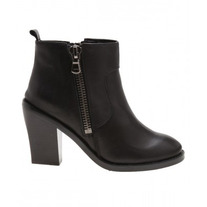 Soles Lingering Dream Boots 6