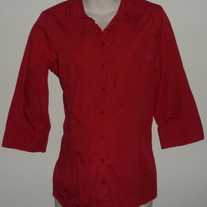 Red Top with Buttons/Collar-In Due Time Size Large CLLO2