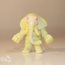 ELEPHANTOS "DIEGO" color changing resin mini figure