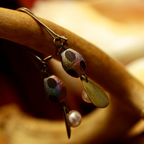 Hidden Pearl of Wisdom Earrings