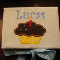 Lucas_20cupcake_20album_medium