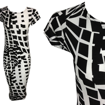 Monochromecapsleeve_medium