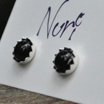 Nuri (black)