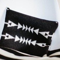 Pendleton wool clutch (1)