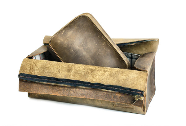 small shaving kit bag