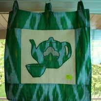 Wall_20hanging_20tea_20cotton_20blossom_20motif_20green_2020_20dollars_medium