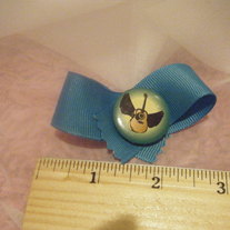 Blue novelty guitar bow