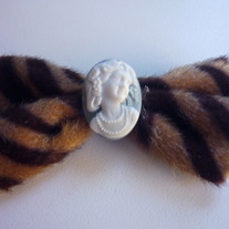 Cameo Bow Leopard Print Pin