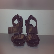 Fendi Heels Classic (Size 37) US 7.5
