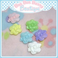 Tiny Treat Hair Clip - Big Flower