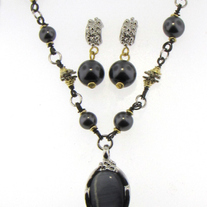 Vintage Black Glass Pearl Set