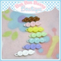 Tiny Treat Hair Clip - Flower Trio D