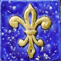 FLEUR-DE-LIS PRESSED TILE