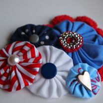 Fourth of July Yo Yo Cluster with Bling