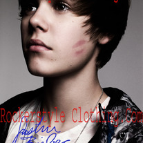 MY WORLD, BOYFRIEND, JUSTIN BIEBER AUTOGRAPHED PHOTO