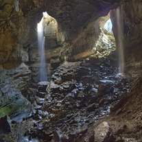 Hdr_-_stevens_gap_entrances_climber