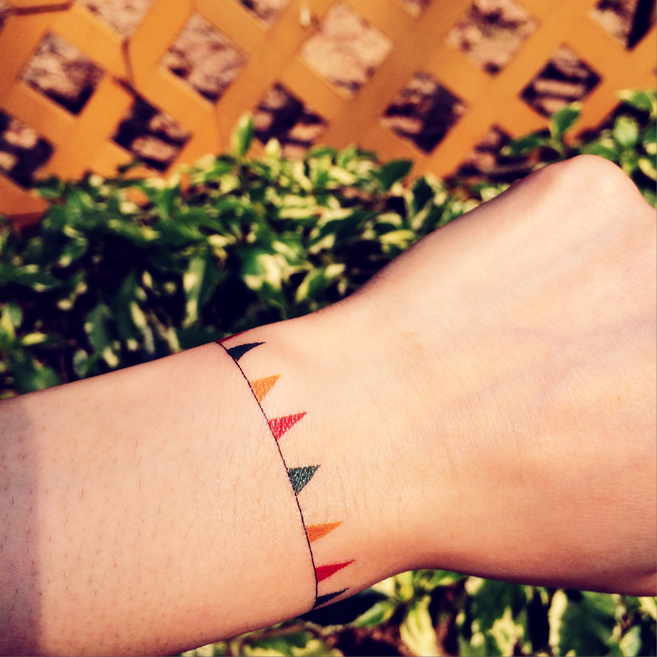 2pcs mini bunting color bracelet tattoo inknart temporary tattoo 2pcs mini bunting color bracelet tattoo inknart temporary tattoo