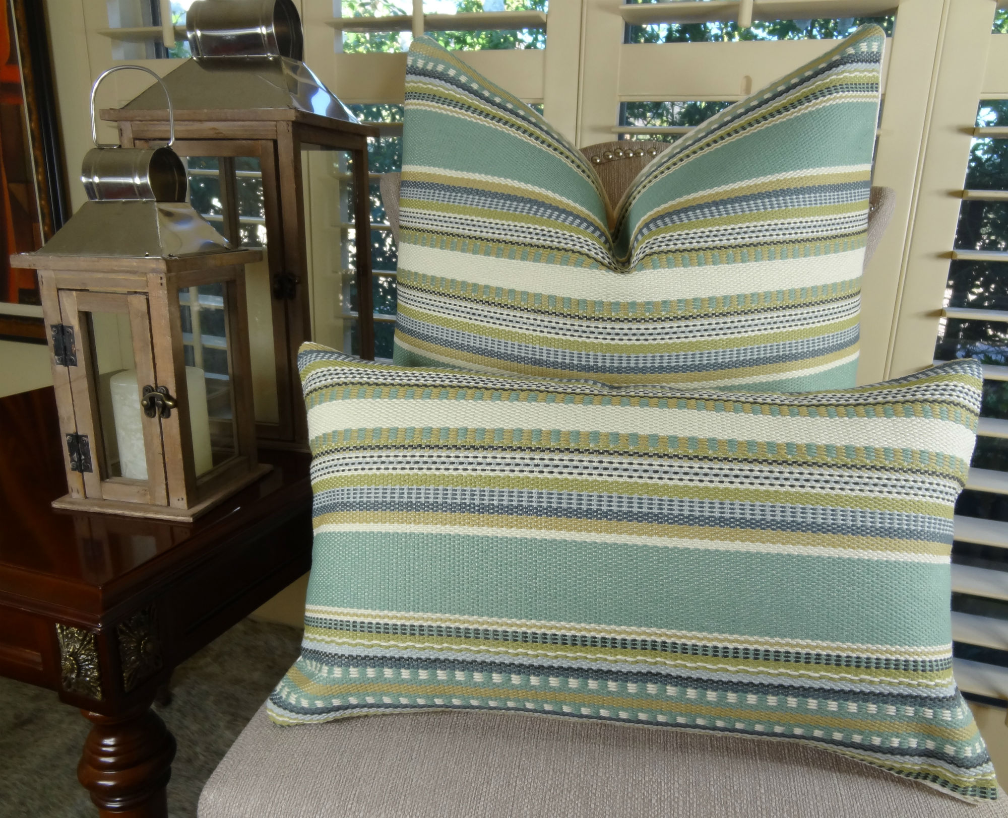20 X 20 Luxury Designer Decorative Throw Pillow Light Green