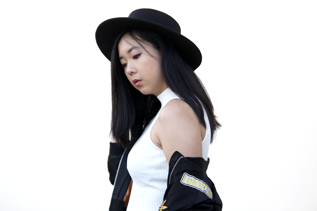black hat with brim