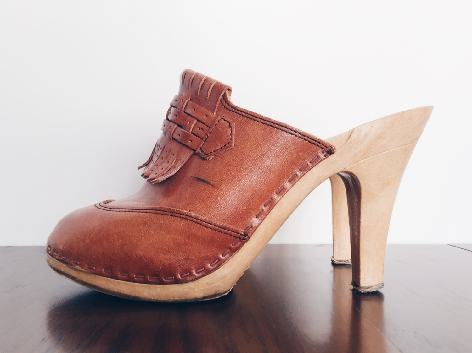 vintage leather clogs. brown leather heeled mules. high
