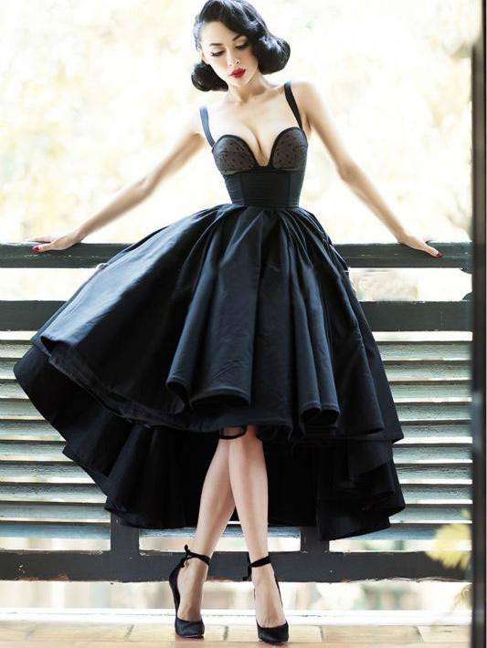 Black Vintage Prom Dresses with Sleeves